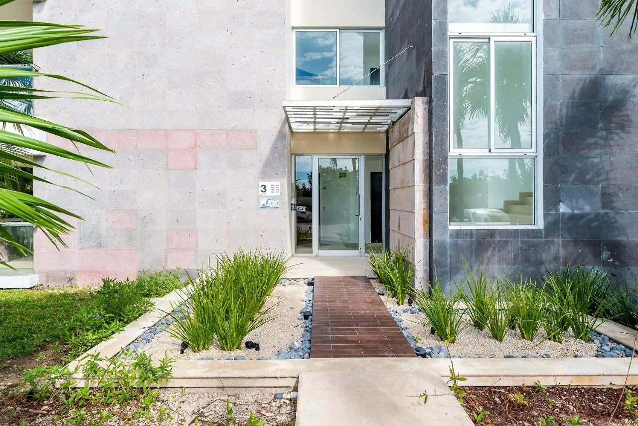 Casa Mia 3 Bedroom At Mareazul Apts Playa del Carmen Mexiko