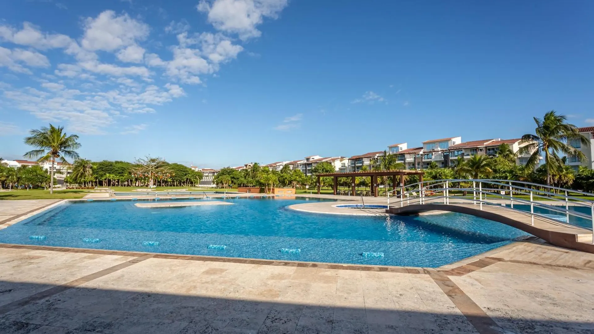 Apartment Casa Mia 3 Bedroom At Mareazul Apts Playa del Carmen